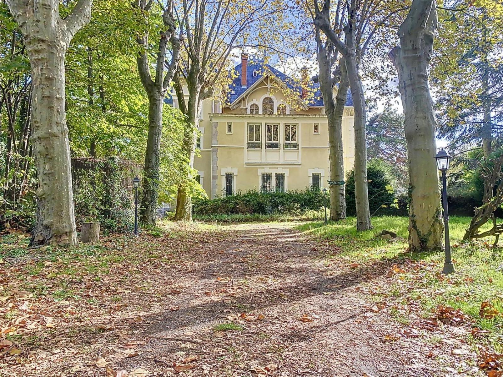 B&B Le Domaine Des Soyeux Saint-Julien-Molin-Molette Exterior foto